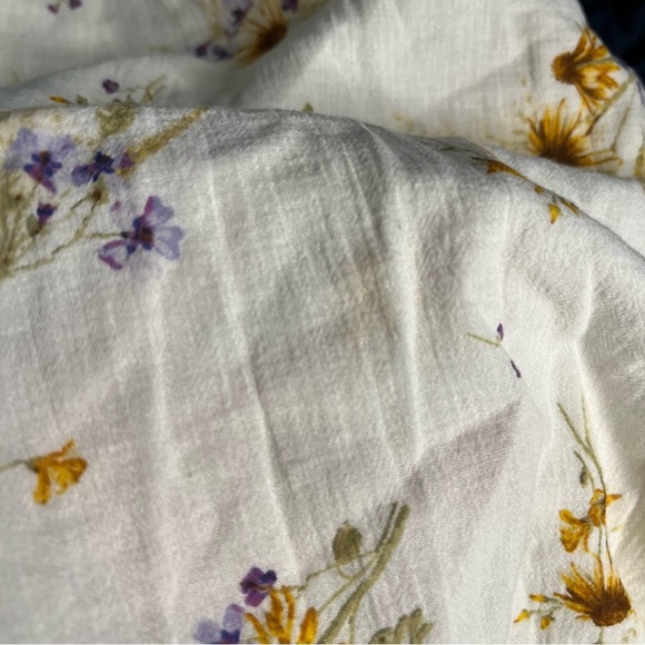 H&M Floral Cotton Midi Dress Medium Cream Wildflower Meadow Wrap Tiered Boho - Picture 4 of 9